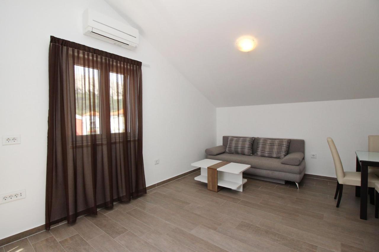 Apartments By The Sea Baska, Krk - 18845 Екстериор снимка